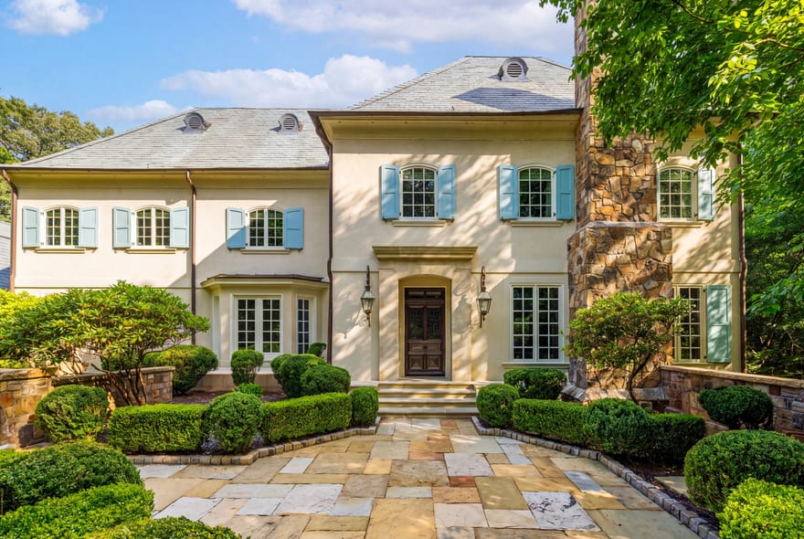 2485 W Wesley Road NW, Atlanta, Georgia