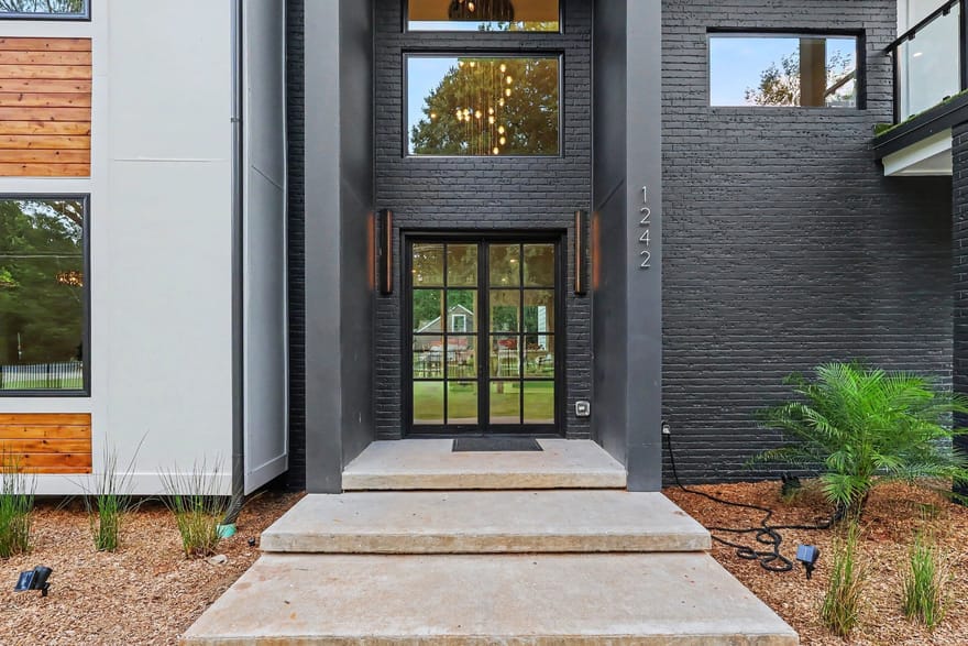 1242 Brook Forest Drive NE, Atlanta, Georgia