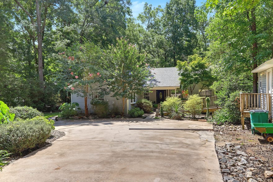 216 Fawnfield Court, Buckhead, Georgia