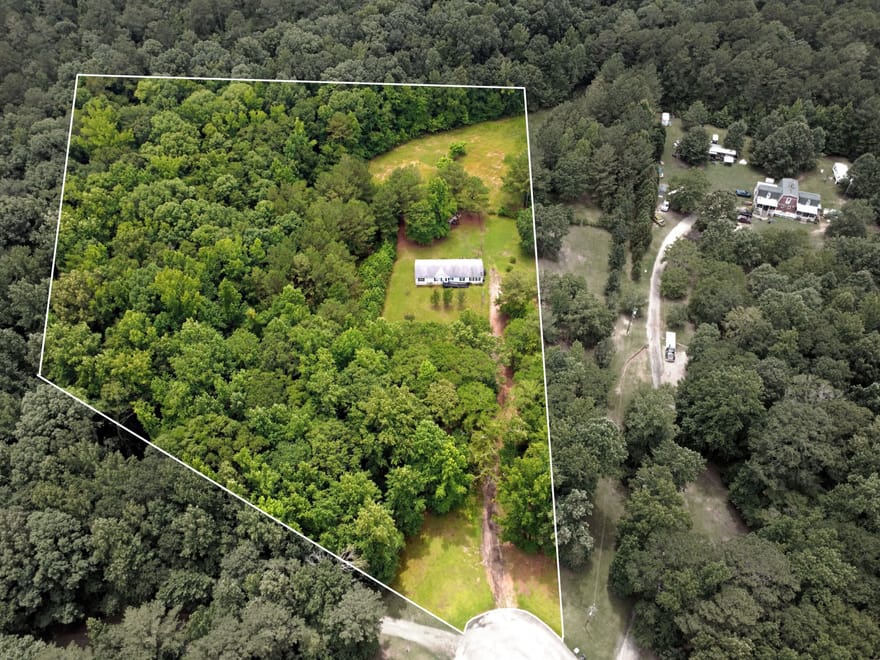 141 Gamecock Way, Barnesville, Georgia