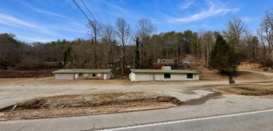 1793 N Hwy 441, Mountain City, Georgia