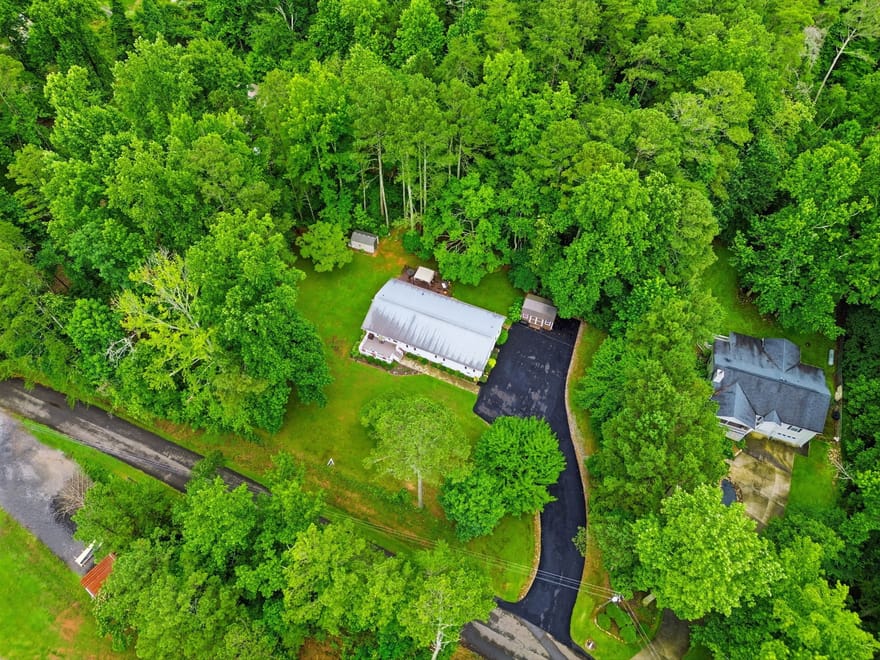 129 Cline Valley Place, Canton, Georgia