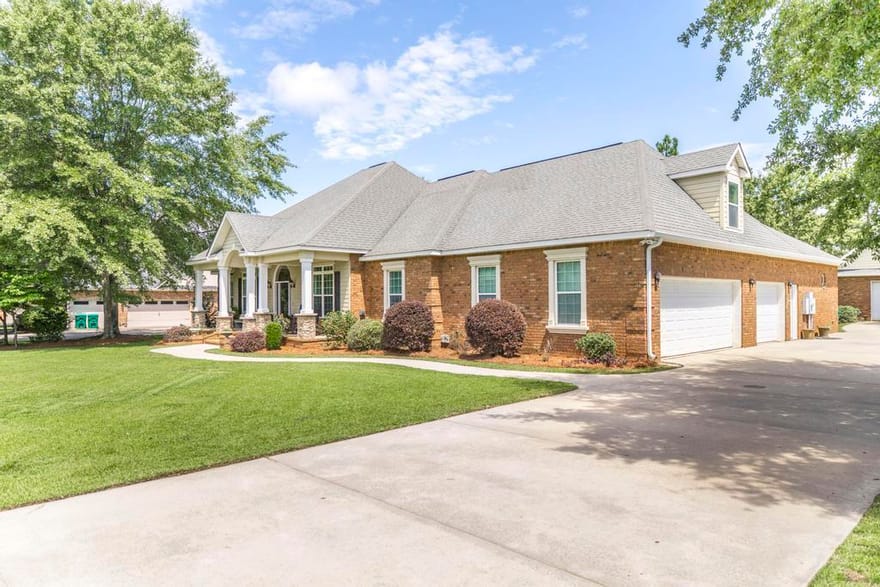 202 Lowpoint Trail, Warner Robins, Georgia
