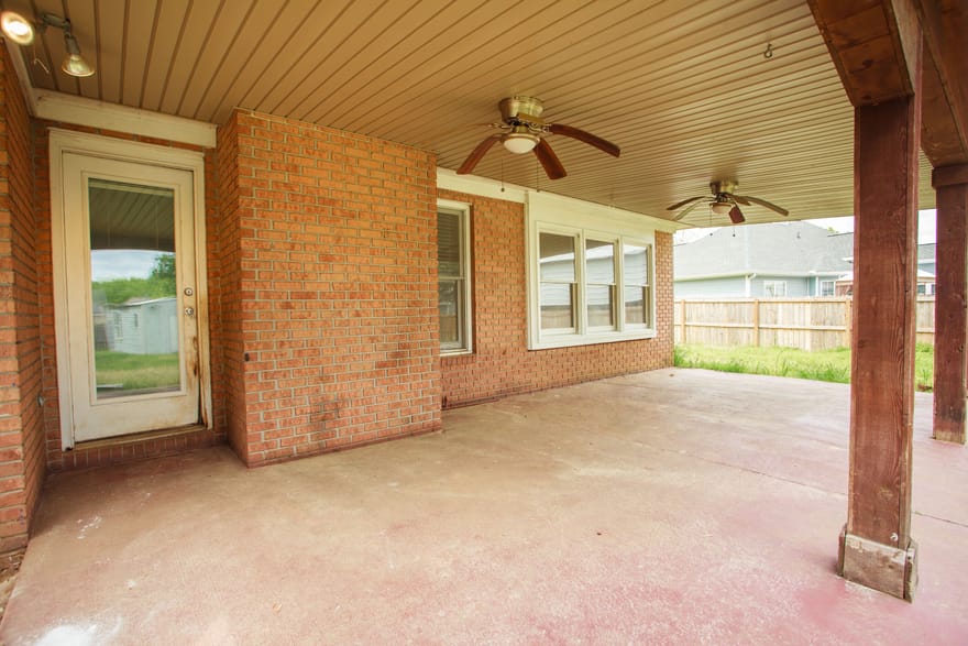 201 Willowgate Drive, Bonaire, Georgia