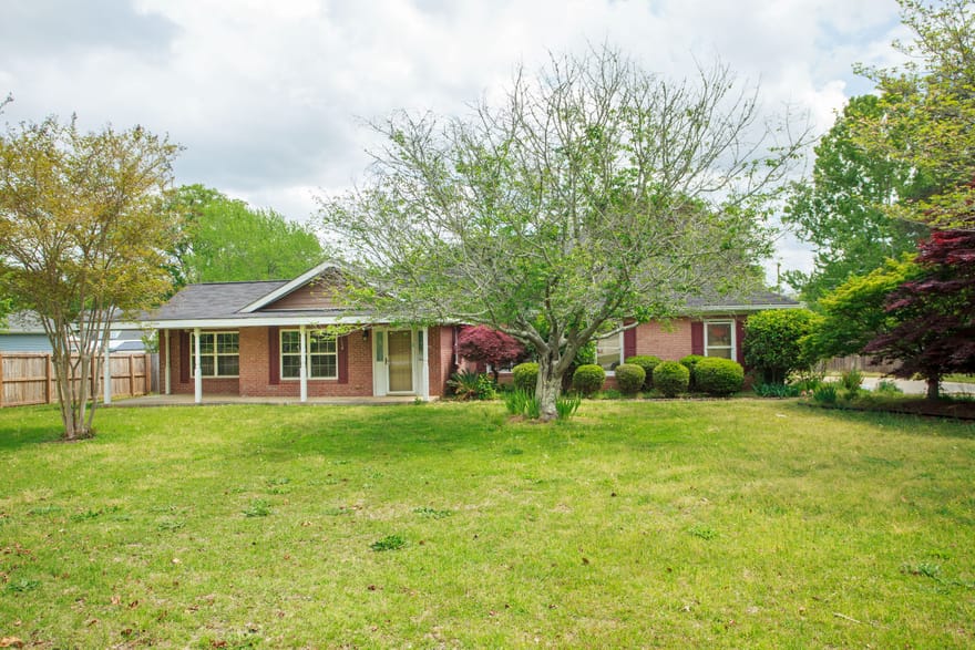 201 Willowgate Drive, Bonaire, Georgia