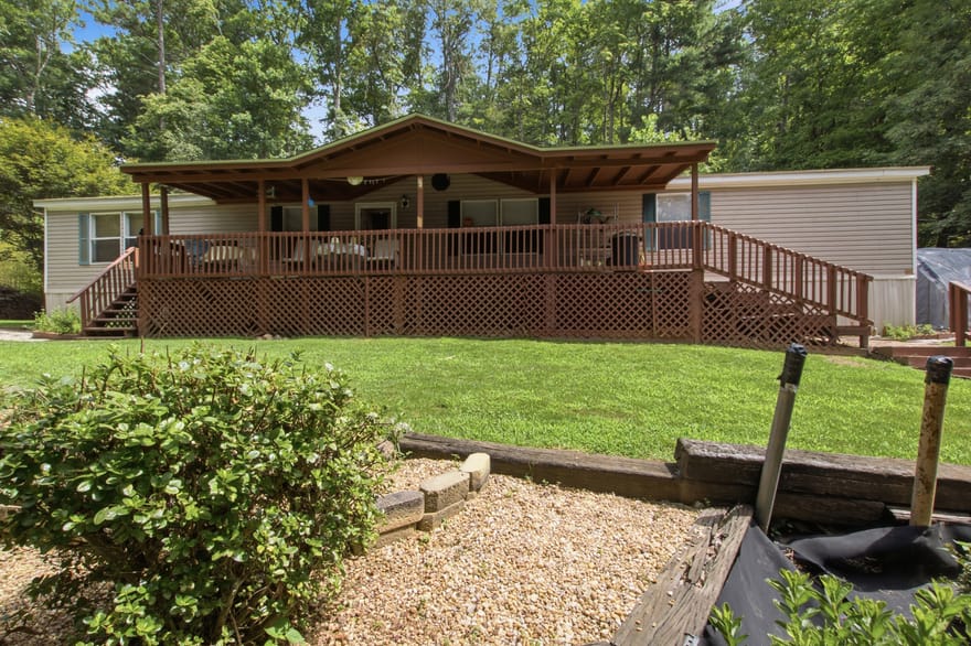 346 Watkins Field Road, Clayton, Georgia