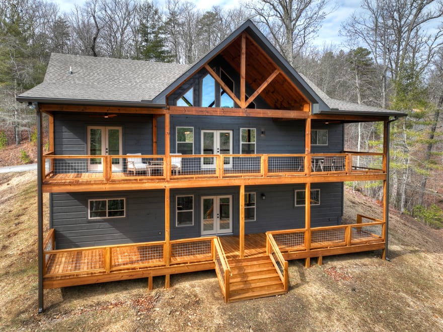 232 Red Tail Lane, Morganton, Georgia
