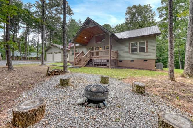 134 Camp Creek View, Blairsville, Georgia