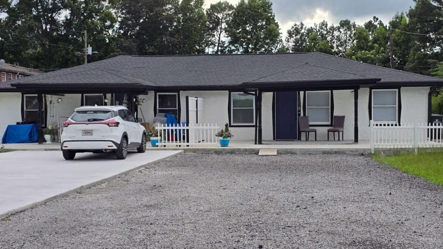 8325/8327 Chicago Avenue, Douglasville, Georgia