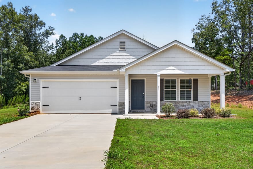 121 Red Oak Drive, Barnesville, Georgia