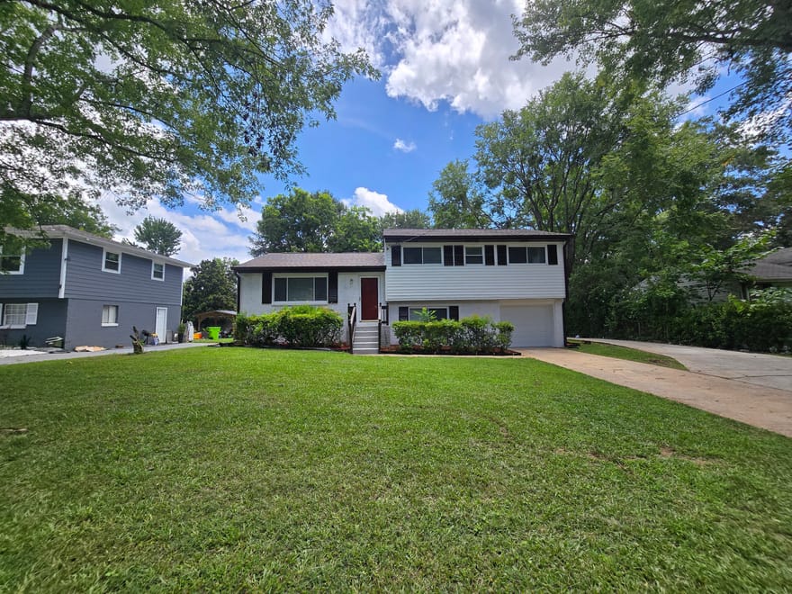 1743 Hillview Avenue, Jonesboro, Georgia