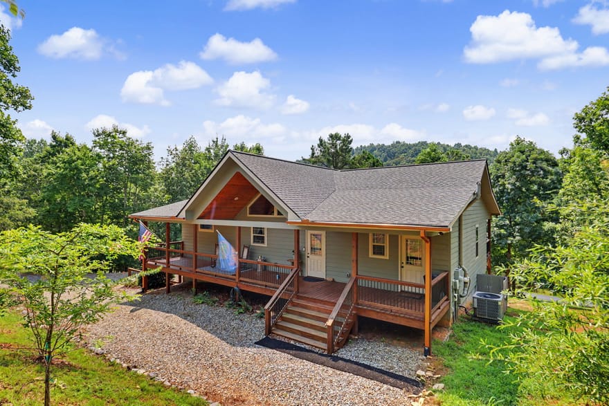 539 Summer Cove Road, Blairsville, Georgia