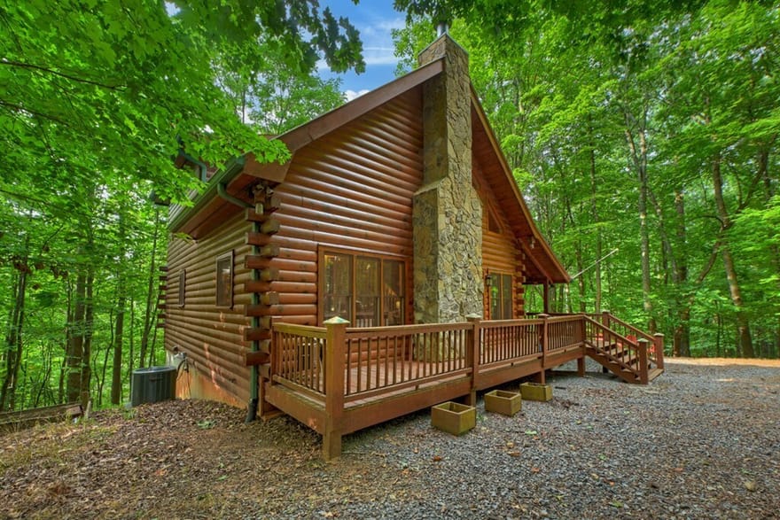 541 Little Bushy Head Road, Blue Ridge, Georgia