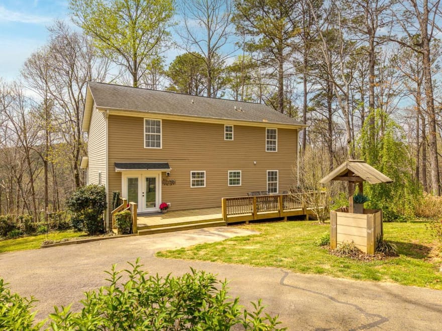 134 Nicholson Lane, Talking Rock, Georgia