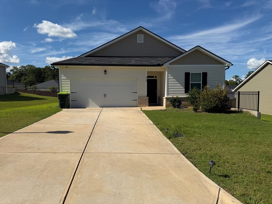 118 Taylor Woods Court, Bonaire, Georgia