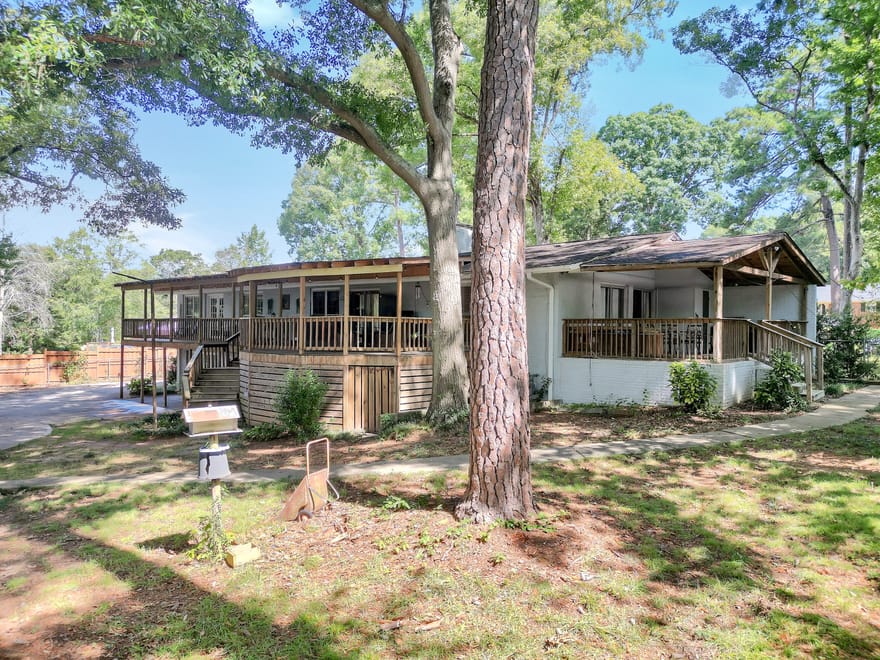 1327 Lakeshore Drive, Griffin, Georgia
