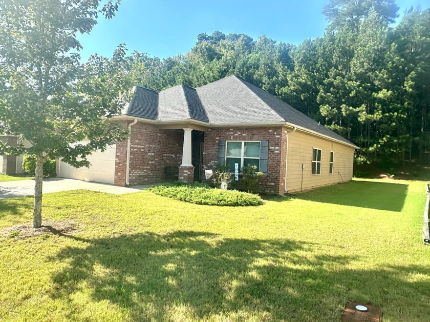 864 Crescent Lane, Griffin, Georgia