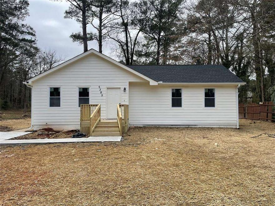 5385 Booker T Drive, Morrow, Georgia