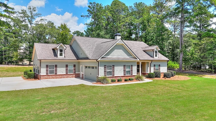 1414 Maple Cove Lane, Loganville, Georgia