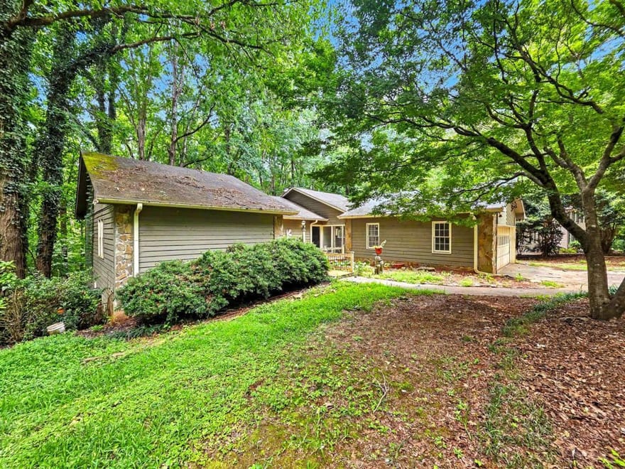 1740 Deer Run Drive SW, Conyers, Georgia