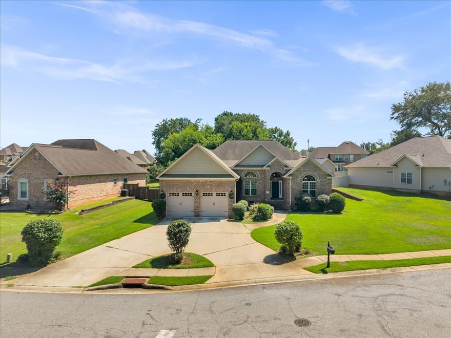 805 Arbor Lane, Centerville, Georgia