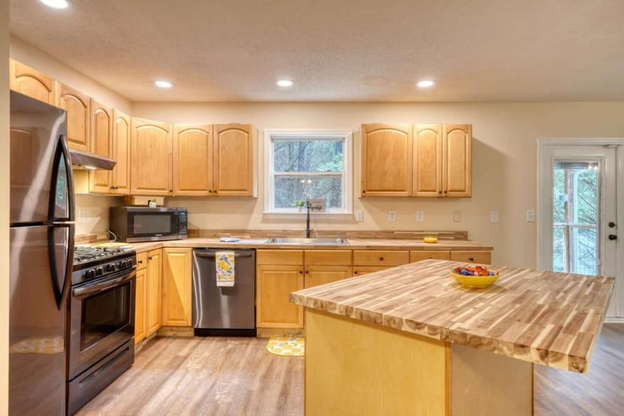 553 Grayce Lane, Hiawassee, Georgia