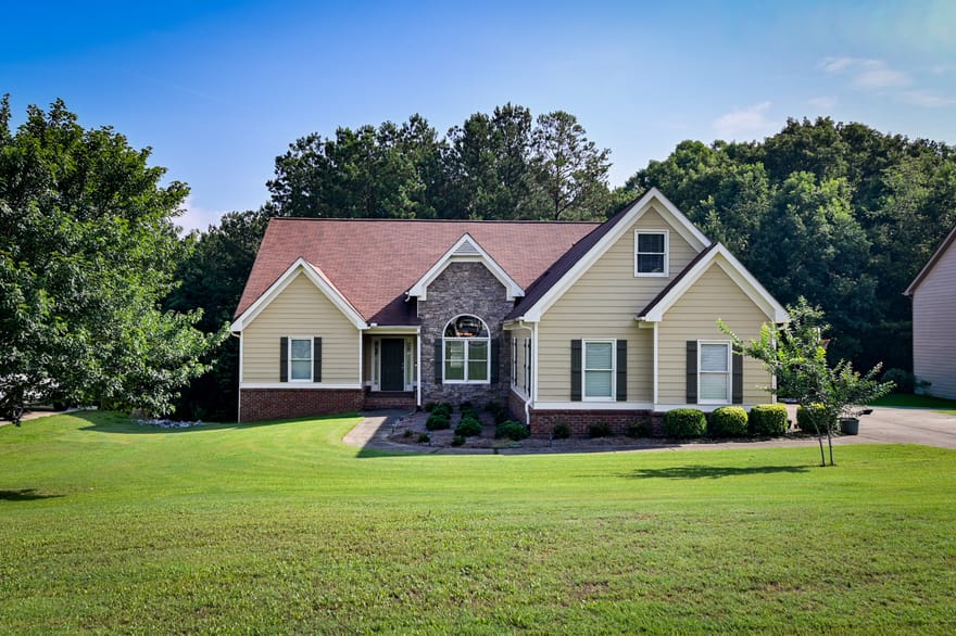 725 Lincoln Drive, Winder, Georgia
