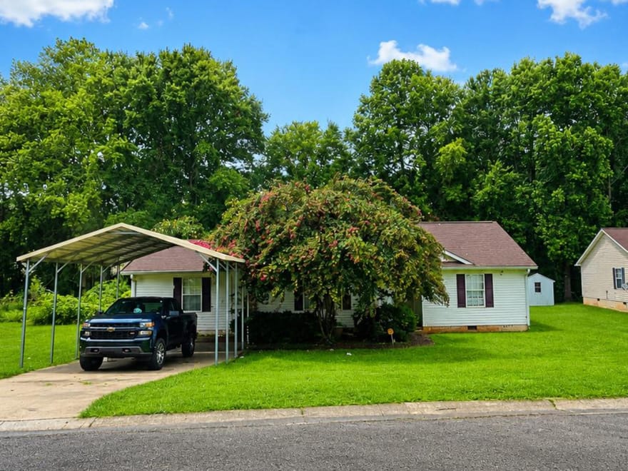 127 Woodridge Circle, Lagrange, Georgia