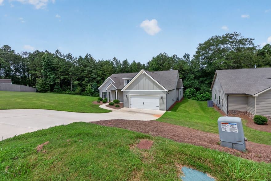 137 Holtz Drive, Carrollton, Georgia