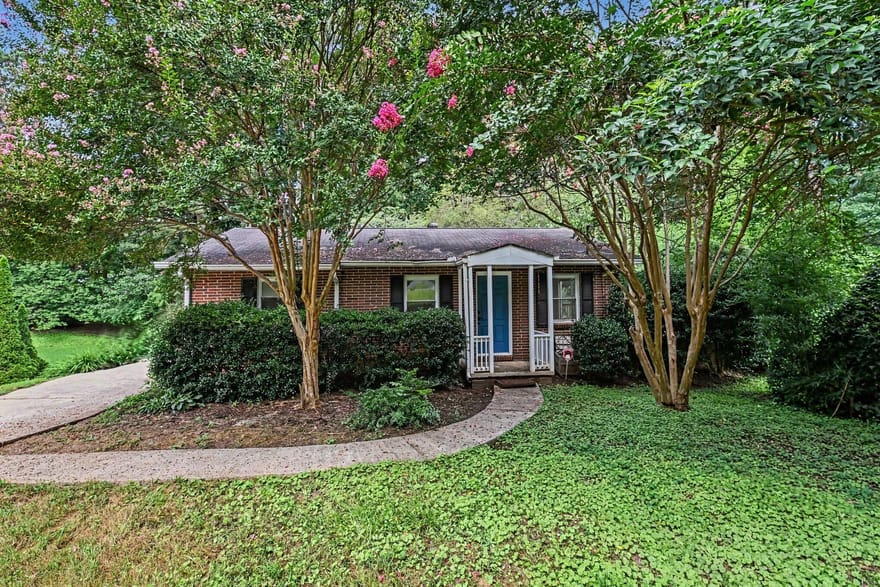 1868 Robinhill Court, Tucker, Georgia