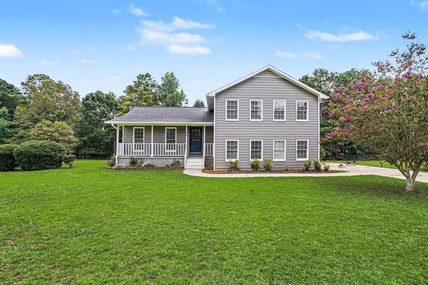125 Beacon Drive, Fayetteville, Georgia
