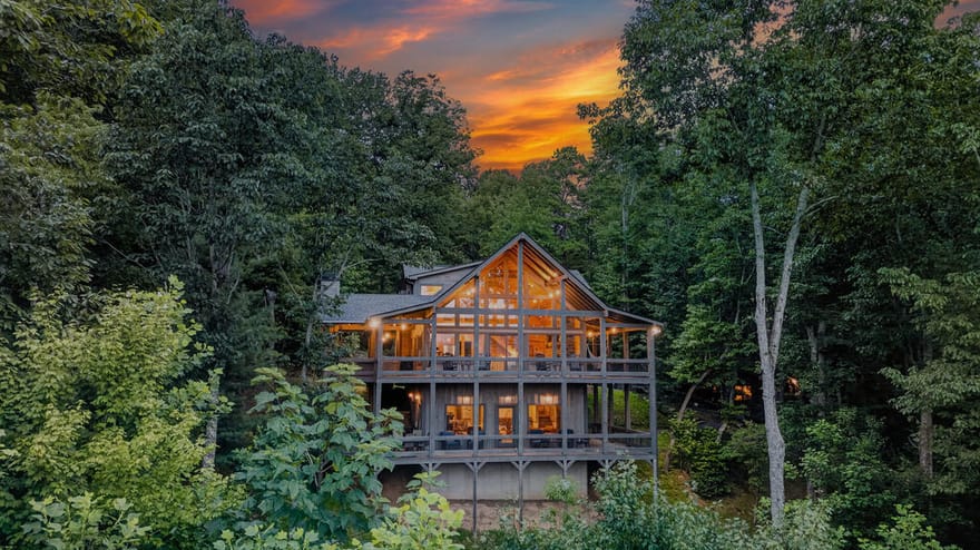 50 Broken Arrow Path, Blue Ridge, Georgia