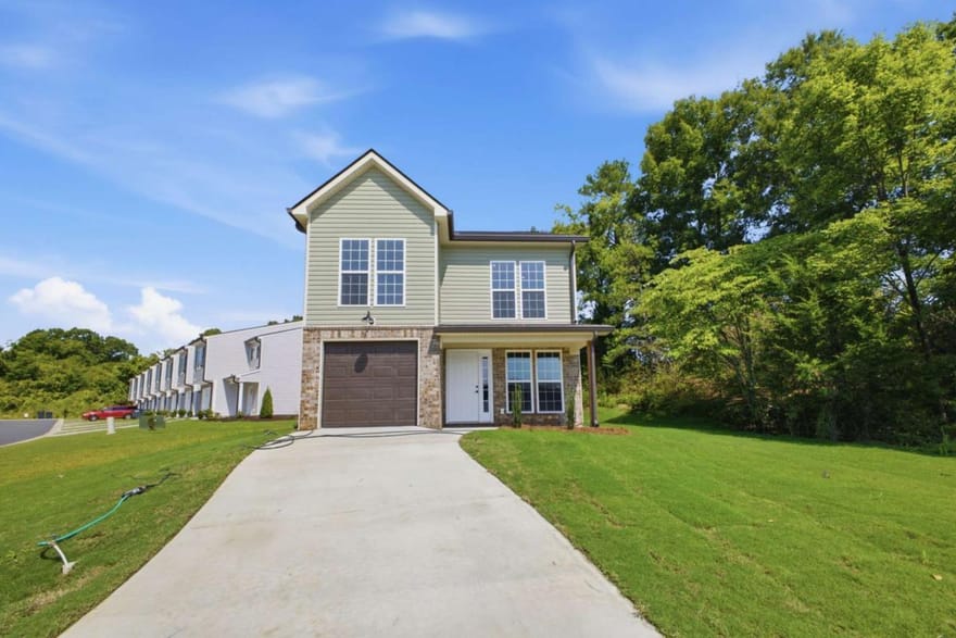 305 Legacy Lane, Calhoun, Georgia