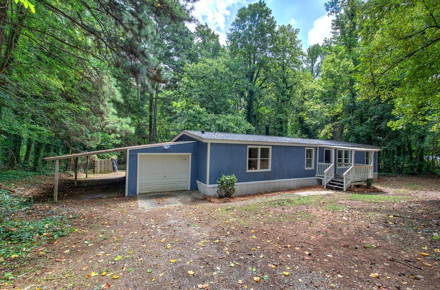 5160 E Holiday Court SE, Acworth, Georgia