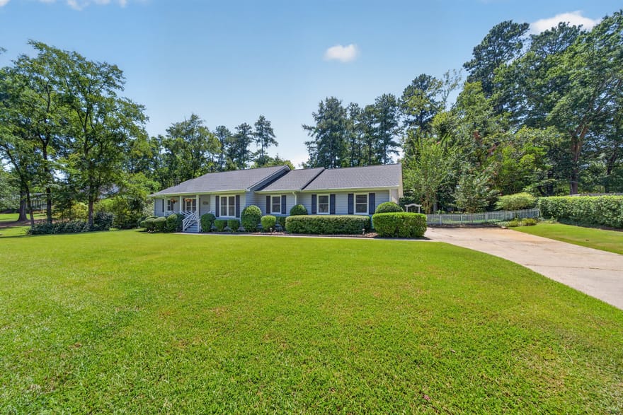 3631 Sussex Drive NE, Milledgeville, Georgia