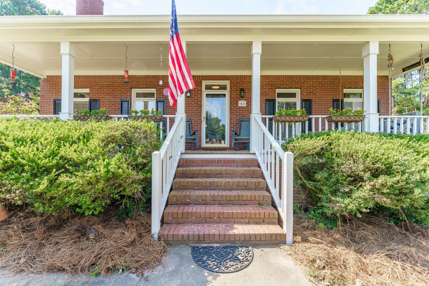 5454 Mccullers Lane, Loganville, Georgia