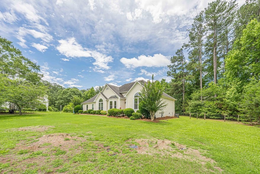 155 Noble Forest Drive, Fayetteville, Georgia
