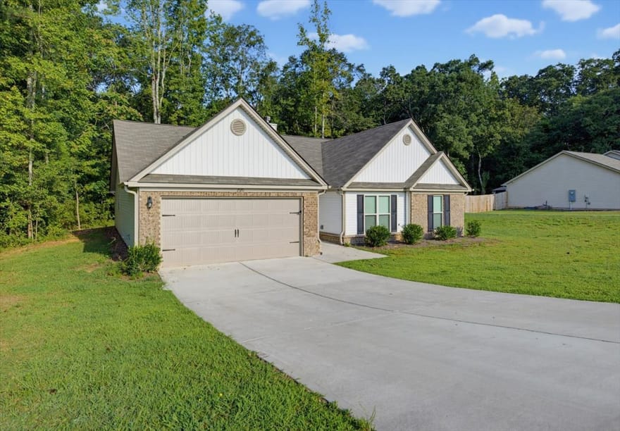 2320 Spring Brook Drive, Monroe, Georgia
