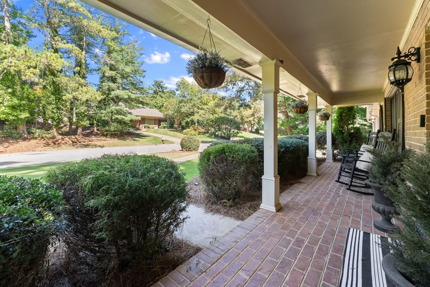 1479 Burns Drive NE, Gainesville, Georgia
