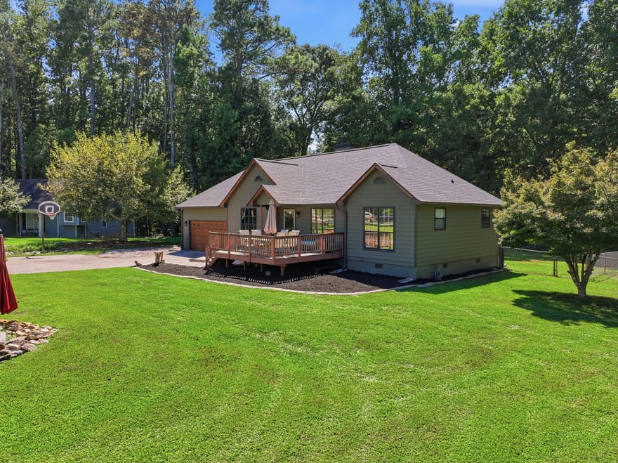 2010 Tomahawk Lane, Cumming, Georgia