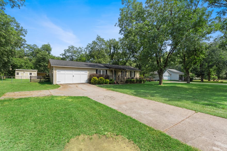 1911 Barnesville Road, Griffin, Georgia