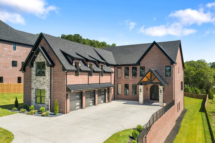403 Thunder Road, Buford, Georgia