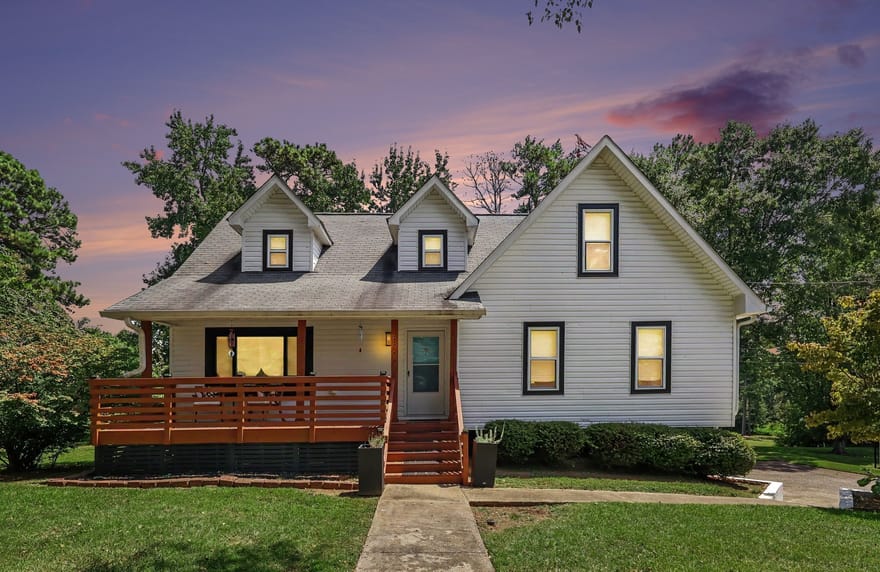 8922 Western Pines Drive, Douglasville, Georgia