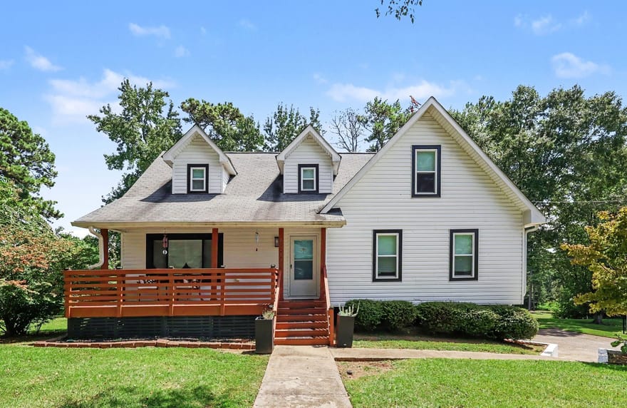 8922 Western Pines Drive, Douglasville, Georgia
