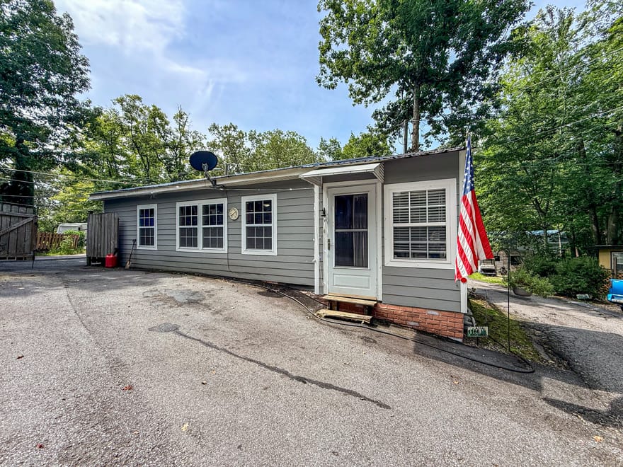 1168 Mountain Shadows Drive, Cleveland, Georgia