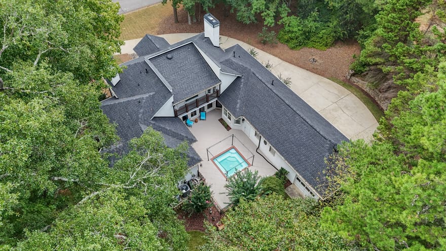 180 Pebble Beach Drive, Fayetteville, Georgia
