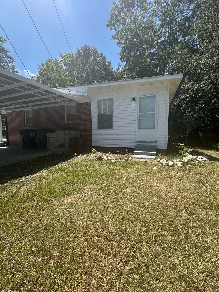 600 E Lanier Avenue W, Fayetteville, Georgia