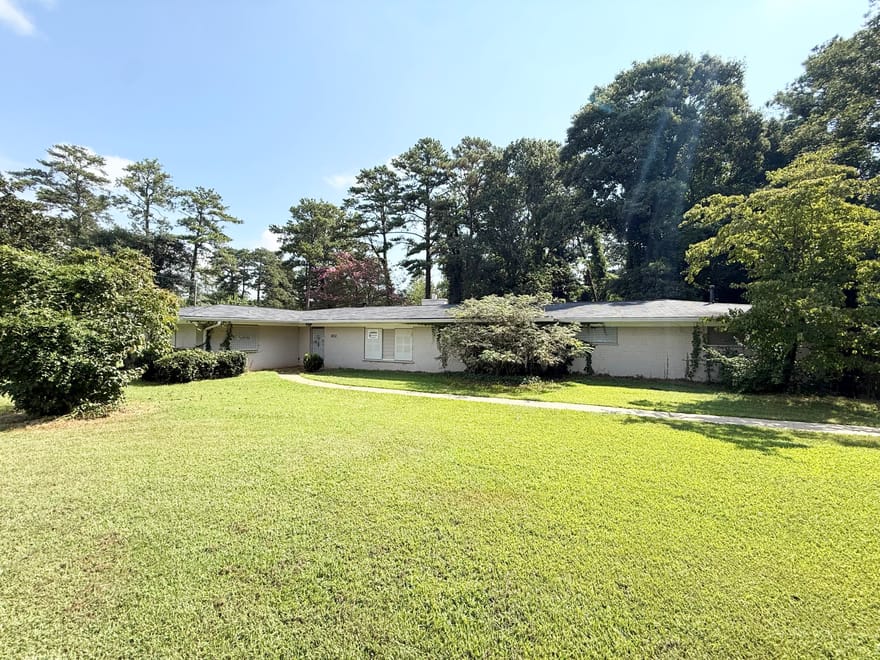 802 Kenilworth Circle, Stone Mountain, Georgia