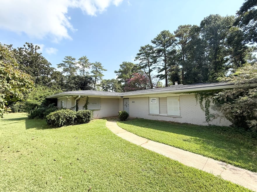 802 Kenilworth Circle, Stone Mountain, Georgia