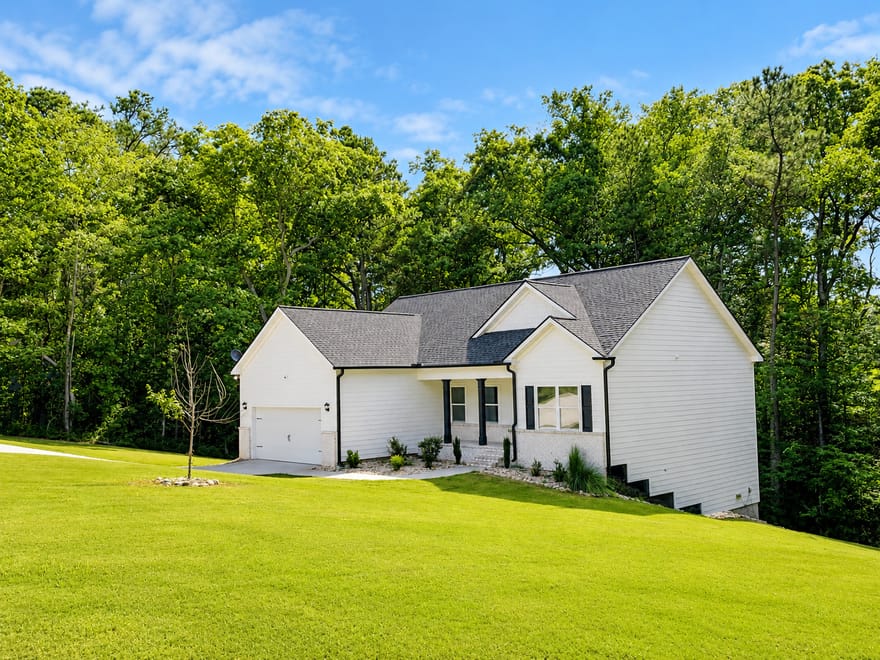 307 Tara Court, Mansfield, Georgia